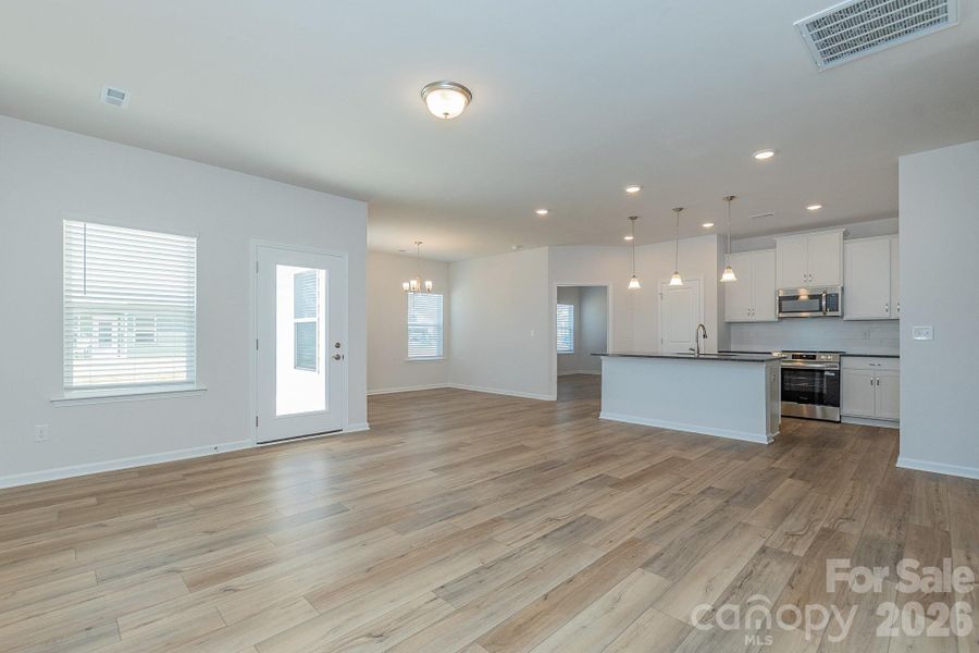 Kitchen/Family Room/Dining Area Kitchen/Family Room/Dining Area