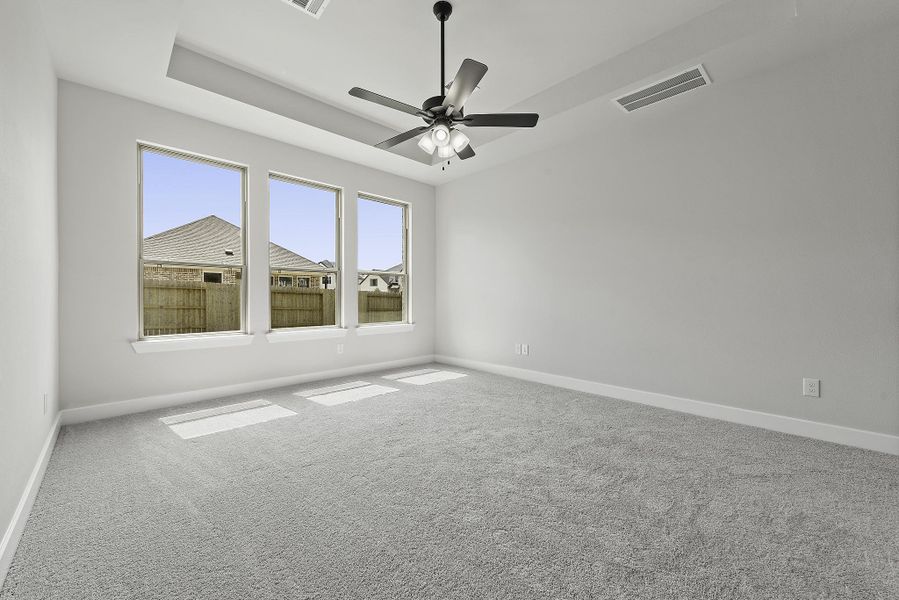 Spacious, unfurnished interior of a new home in The Trails, New Caney (Image 17).