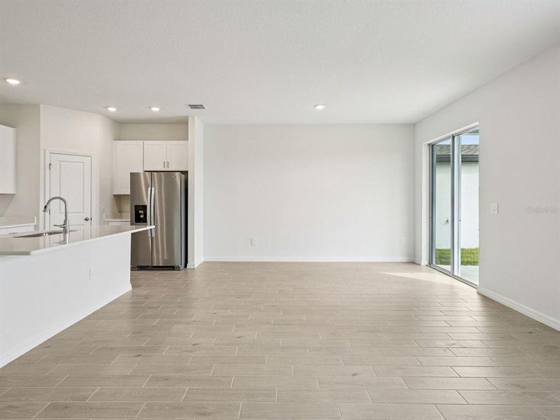 Spacious, unfurnished interior of a new home in Oakfield Trails - Classic Series, Parrish (Image 20). Spacious, unfurnished interior of a new home in Oakfield Trails - Classic Series, Parrish (Image 20).