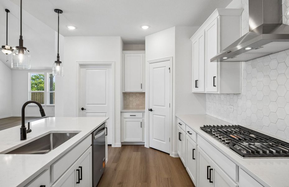 Furnished interior view inside a new home in Highland Lakes, McKinney (Image 14).