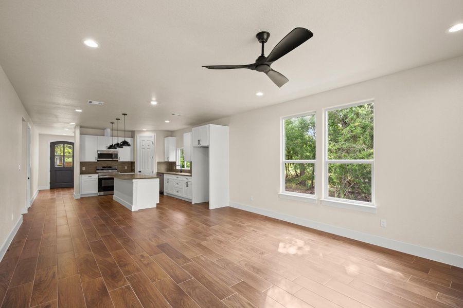 Spacious, unfurnished interior of a new home in , Bastrop (Image 12).