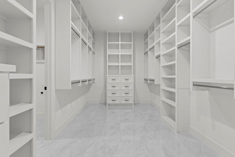 Image 29 of a home in .