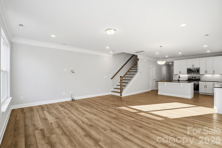 Spacious, unfurnished interior of a new home in Harrisburg Village, Harrisburg (Image 36).