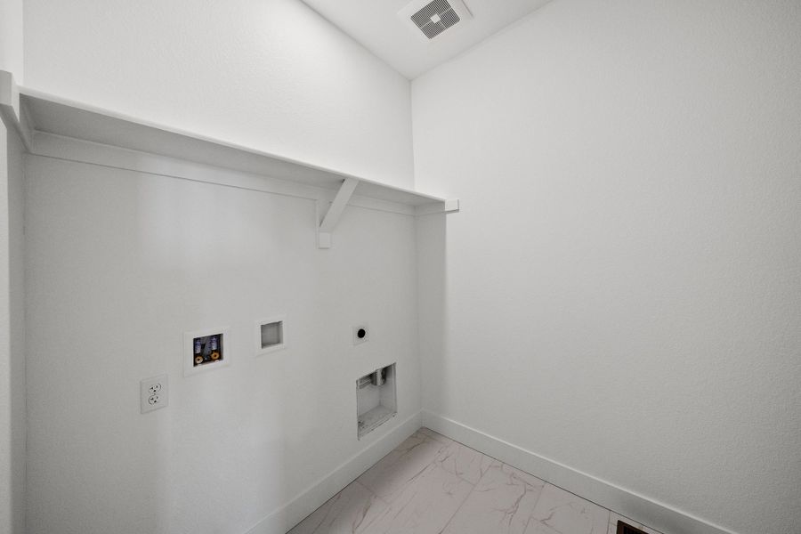 Spacious, unfurnished interior of a new home in Berkeley Villas, Denver (Image 34). Spacious, unfurnished interior of a new home in Berkeley Villas, Denver (Image 34).