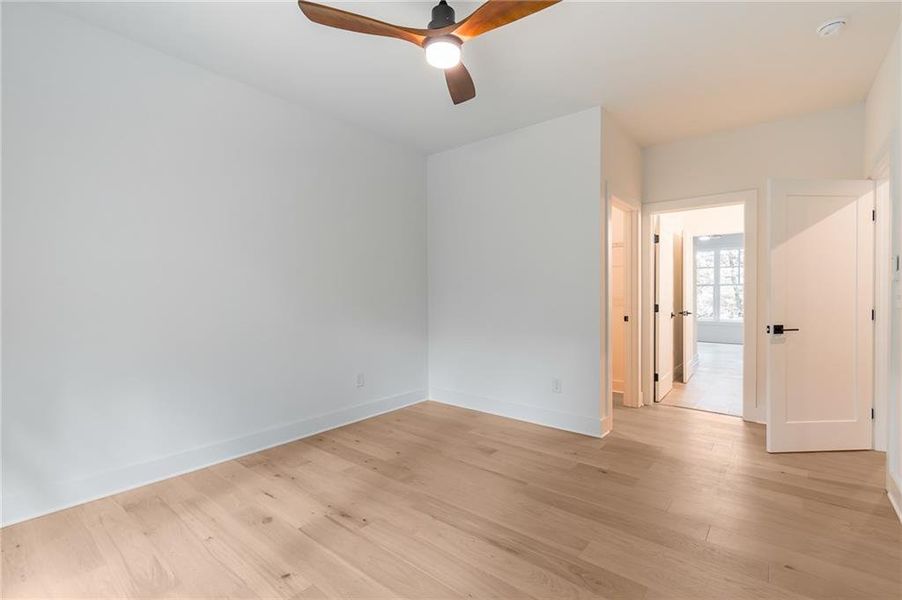 Spacious, unfurnished interior of a new home in , Gainesville (Image 37).