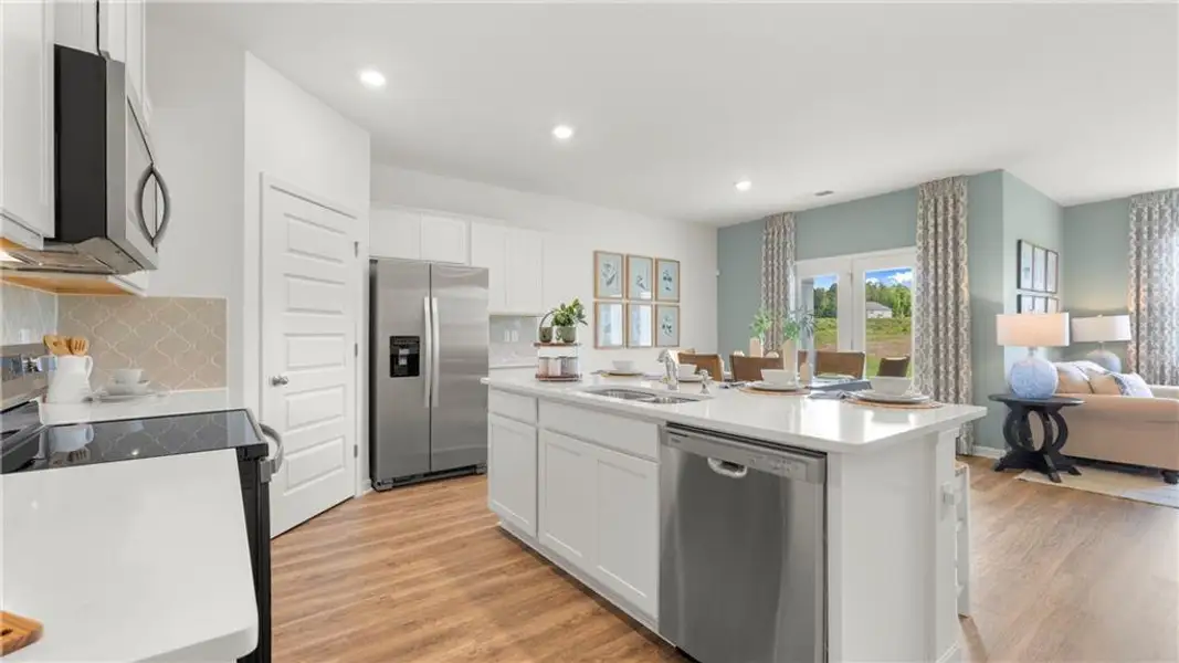 Furnished interior view inside a new home in Fox Crossing, Griffin (Image 8).