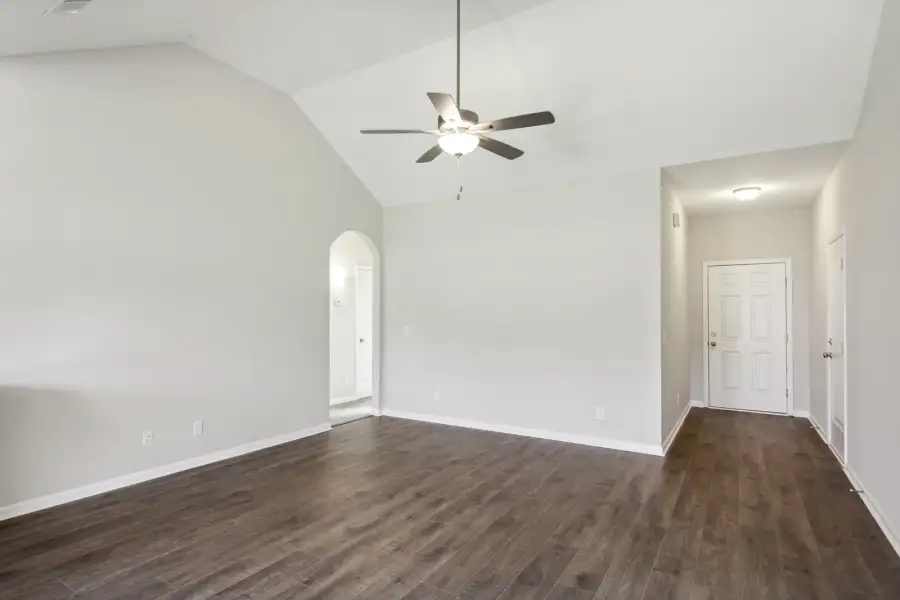 Representative unfurnished interior of a home built from the The Stafford by RTS Homes in Lakeside at Fifteen West, Hinesville (Image 38).