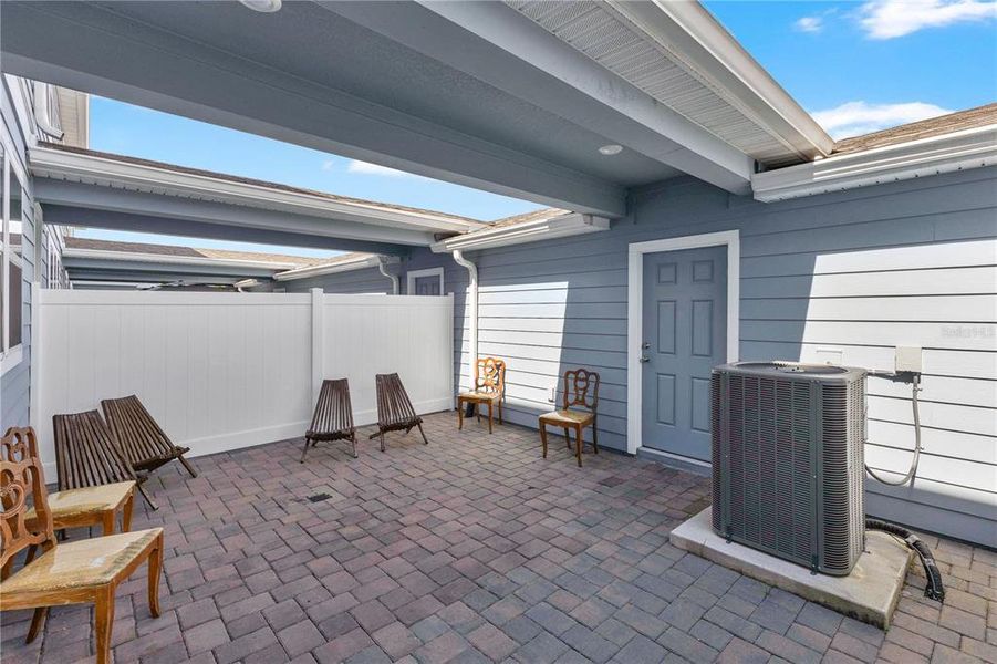 Exterior details and patio area of a home in , Orlando (Image 19). Exterior details and patio area of a home in , Orlando (Image 19).