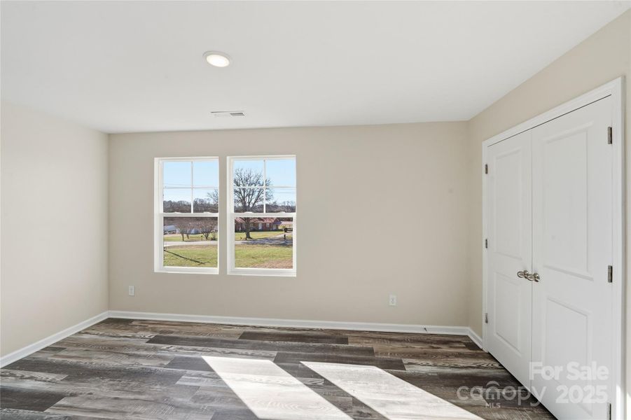 Spacious, unfurnished interior of a new home in , Lincolnton (Image 23).