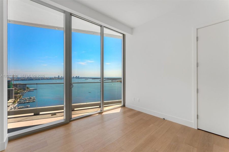 Spacious, unfurnished interior of a new home in , Miami (Image 22).