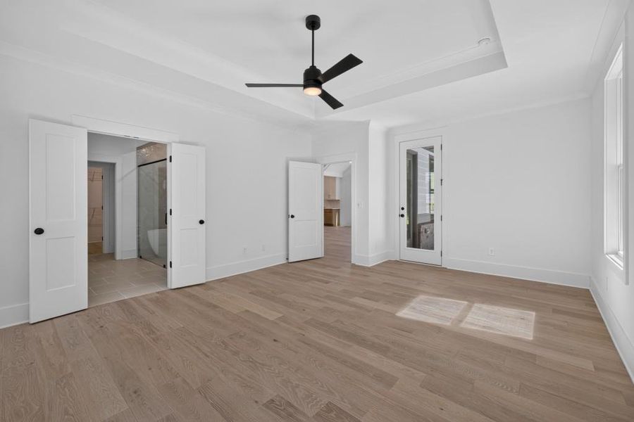 Spacious, unfurnished interior of a new home in Livingstone Park, Kennesaw (Image 30).