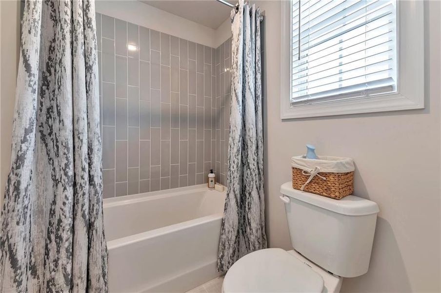 Image 52 of a home in .