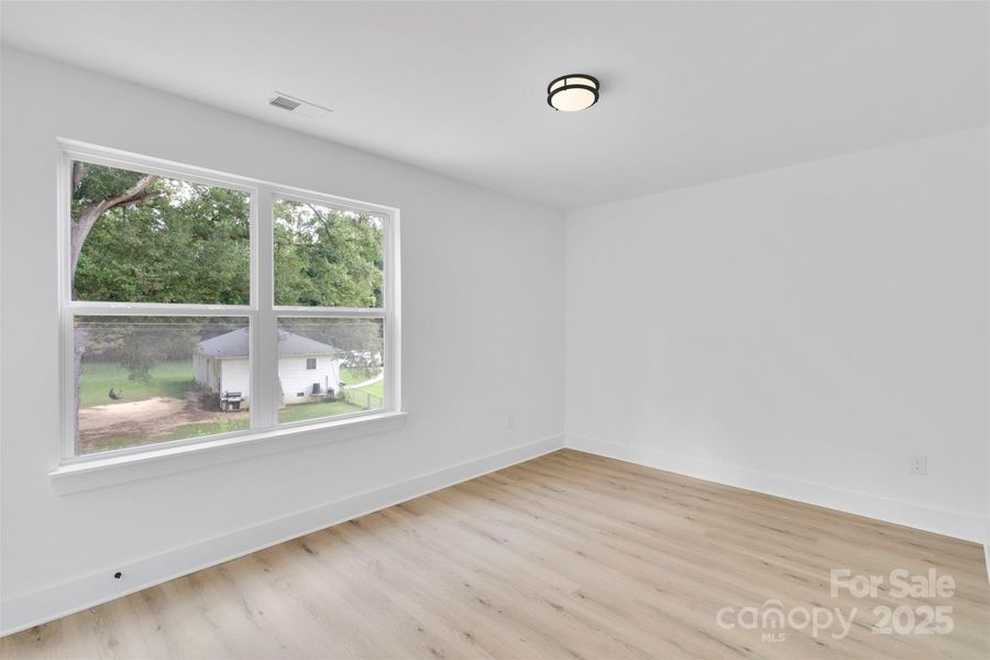 Spacious, unfurnished interior of a new home in , Charlotte (Image 16).