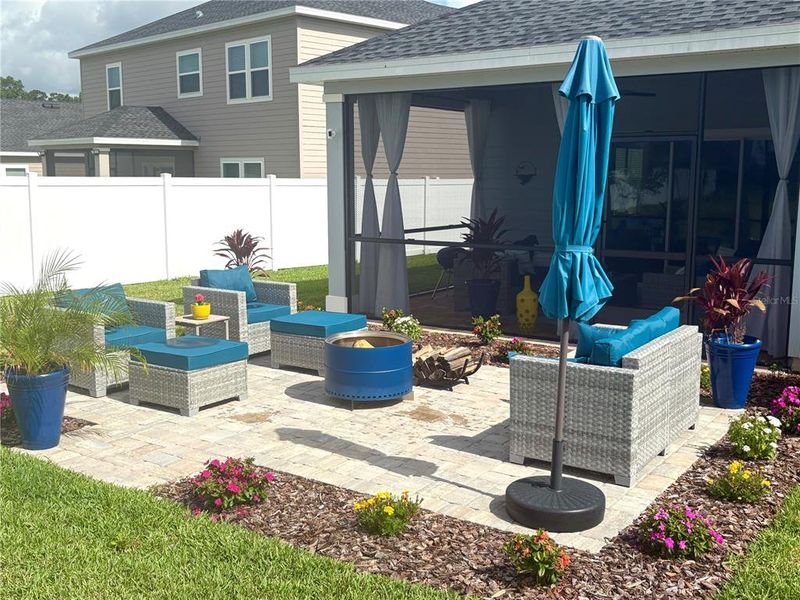 Exterior details and patio area of a home in , Ocala (Image 48).