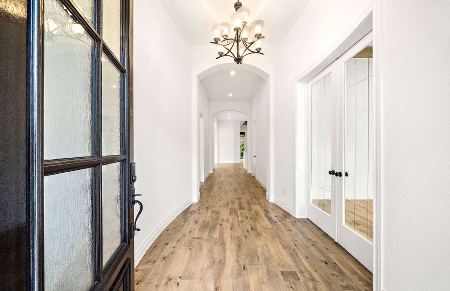 Spacious, unfurnished interior of a new home in Bridgeland 60′, Cypress (Image 16).