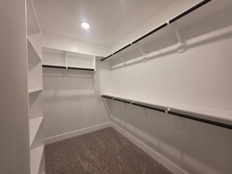 Spacious, unfurnished interior of a new home in , Brenham (Image 17).