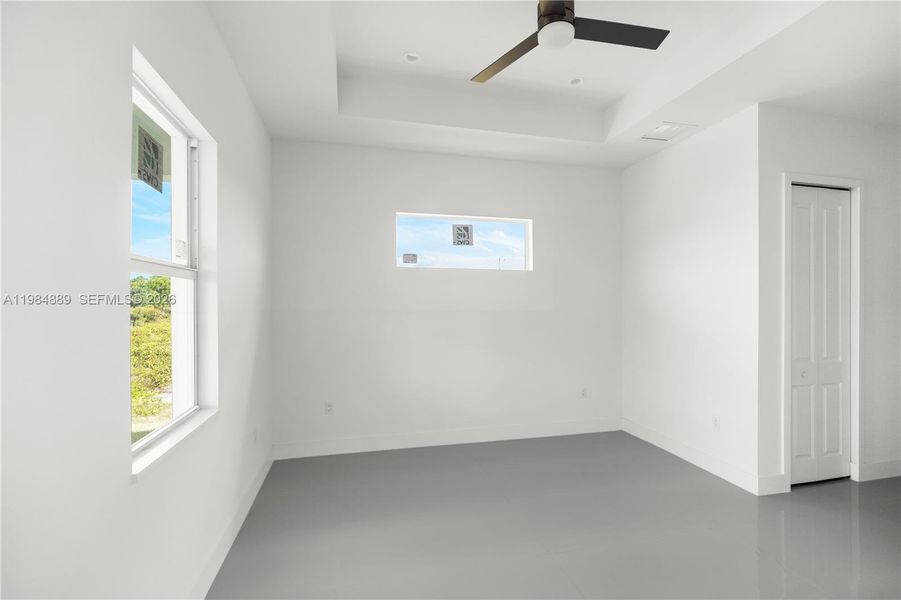 Spacious, unfurnished interior of a new home in , Lehigh Acres (Image 48).
