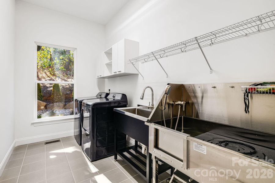 Furnished interior view inside a new home in , Sapphire (Image 30).