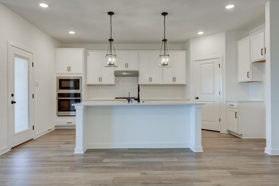 Representative furnished interior of a home built from the Hayes by Ashton Woods in Hennersby Hollow, San Antonio (Image 3).