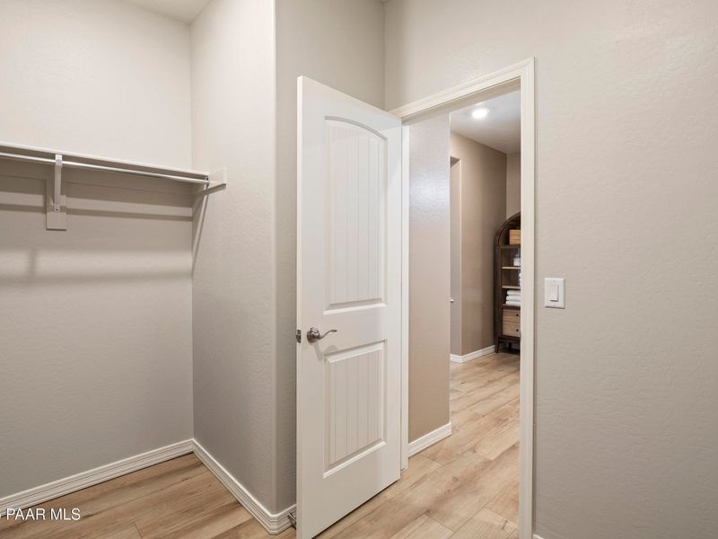 Spacious, unfurnished interior of a new home in North Ridge at Pronghorn Ranch, Prescott Valley (Image 21). Spacious, unfurnished interior of a new home in North Ridge at Pronghorn Ranch, Prescott Valley (Image 21).
