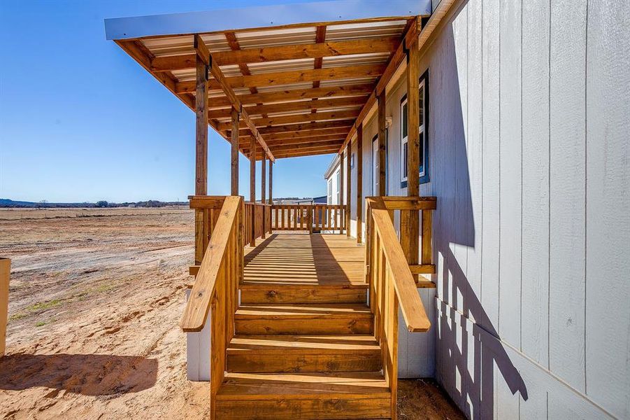 Exterior details and patio area of a home in , Mineral Wells (Image 23).