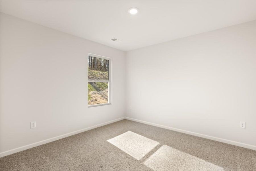 Spacious, unfurnished interior of a new home in Oconee Overlook, Gainesville (Image 35). Spacious, unfurnished interior of a new home in Oconee Overlook, Gainesville (Image 35).