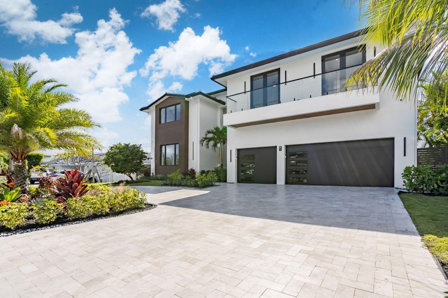 Custom European Closet System