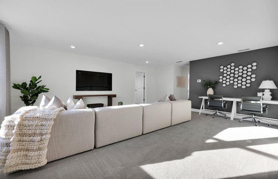 Whitestone | Upstairs Loft