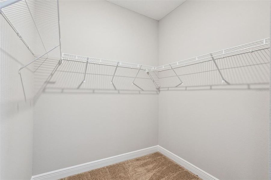 Spacious, unfurnished interior of a new home in Laureate Park, Orlando (Image 28).