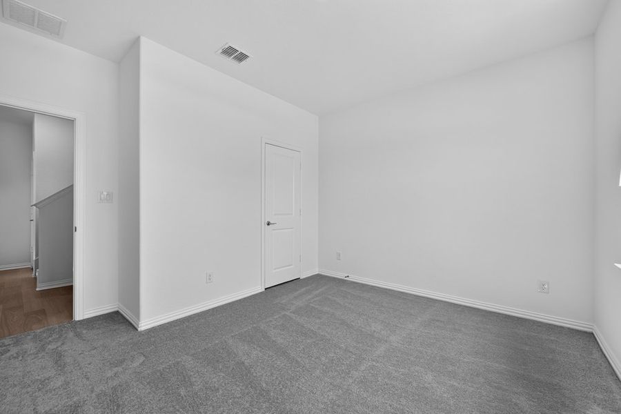 Spacious, unfurnished interior of a new home in Parks at Foster Crossing, Anna (Image 21). Spacious, unfurnished interior of a new home in Parks at Foster Crossing, Anna (Image 21).