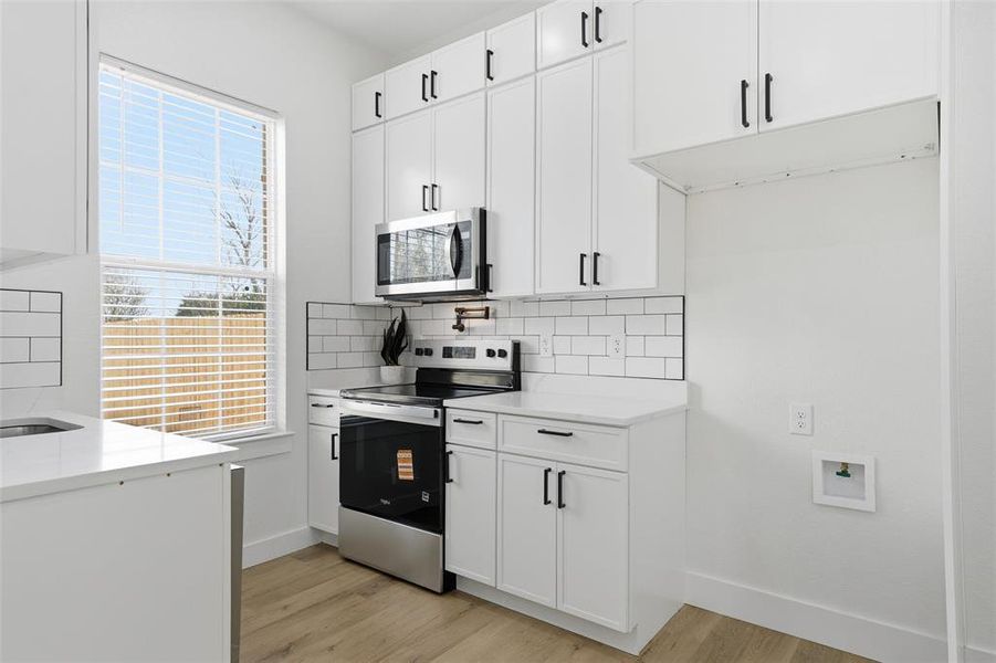 Furnished interior view inside a new home in , Waco (Image 6).
