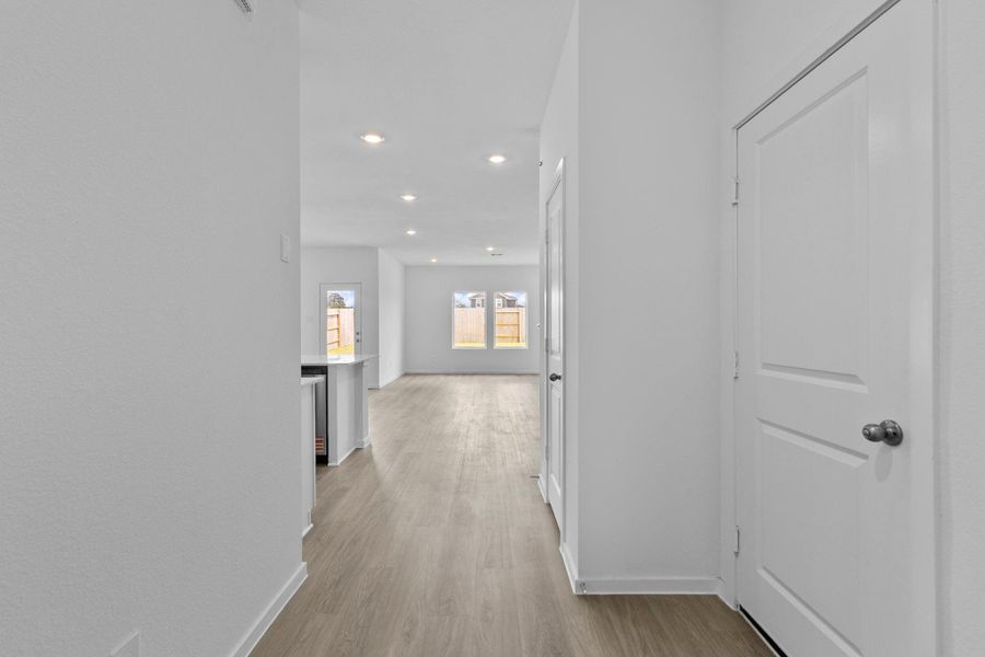 Spacious, unfurnished interior of a new home in Maple Woods, Hockley (Image 23). Spacious, unfurnished interior of a new home in Maple Woods, Hockley (Image 23).