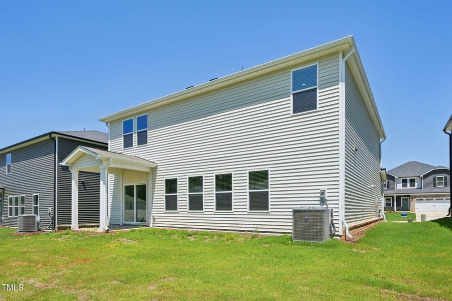 46-web-or-mls-Raleigh - Oak Manor - 721