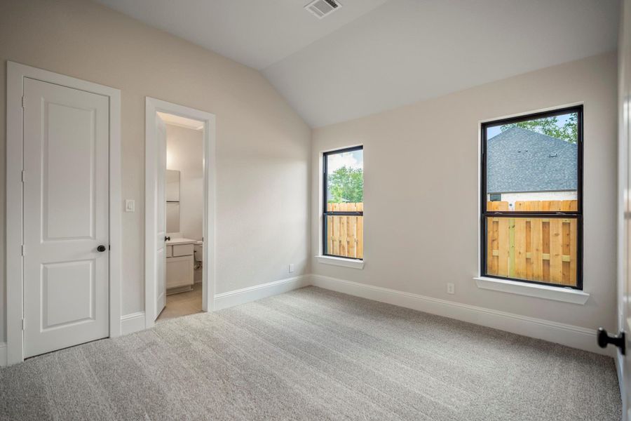 Spacious, unfurnished interior of a new home in Colton, Todd Mission (Image 43). Spacious, unfurnished interior of a new home in Colton, Todd Mission (Image 43).