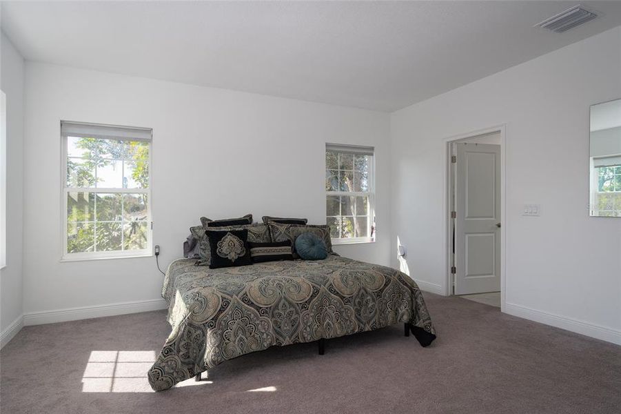 Furnished interior view inside a new home in , St. Petersburg (Image 11).