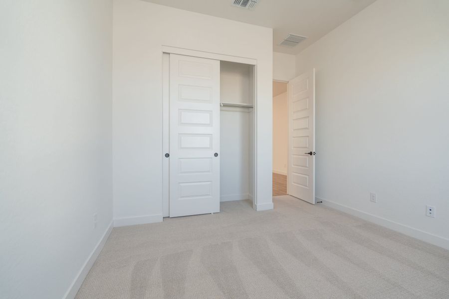 Spacious, unfurnished interior of a new home in Soleo, San Tan Valley (Image 13). Spacious, unfurnished interior of a new home in Soleo, San Tan Valley (Image 13).