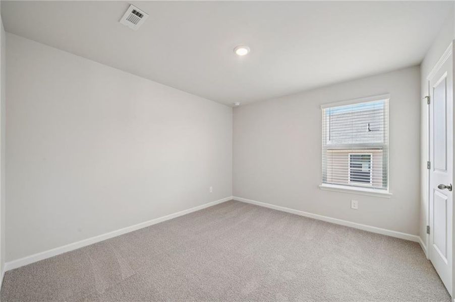 Spacious, unfurnished interior of a new home in Martin Springs - Reserve Series, Lawrenceville (Image 23).
