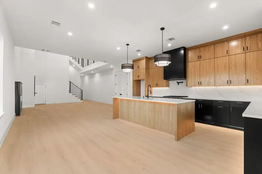 Furnished interior view inside a new home in , Dallas (Image 18).