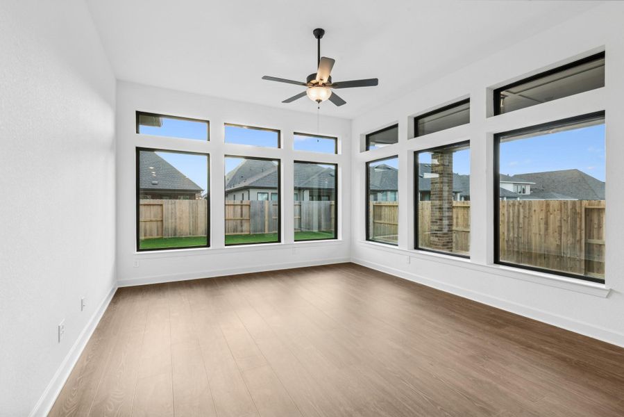 Spacious, unfurnished interior of a new home in Riceland 50’ Front Load Homesites, Mont Belvieu (Image 16).