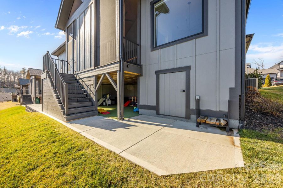 Exterior details and patio area of a home in , Arden (Image 24).