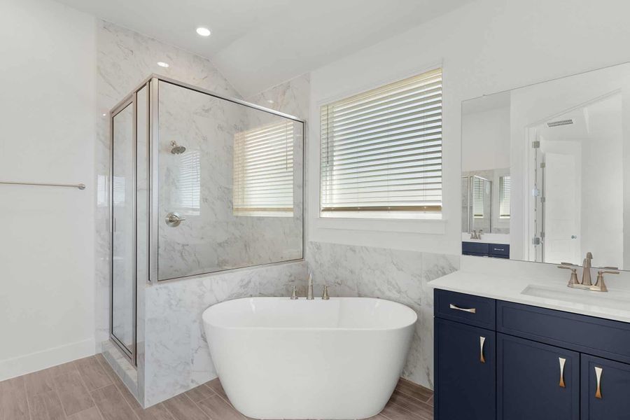 Furnished interior view inside a new home in Highland Village, Georgetown (Image 6).