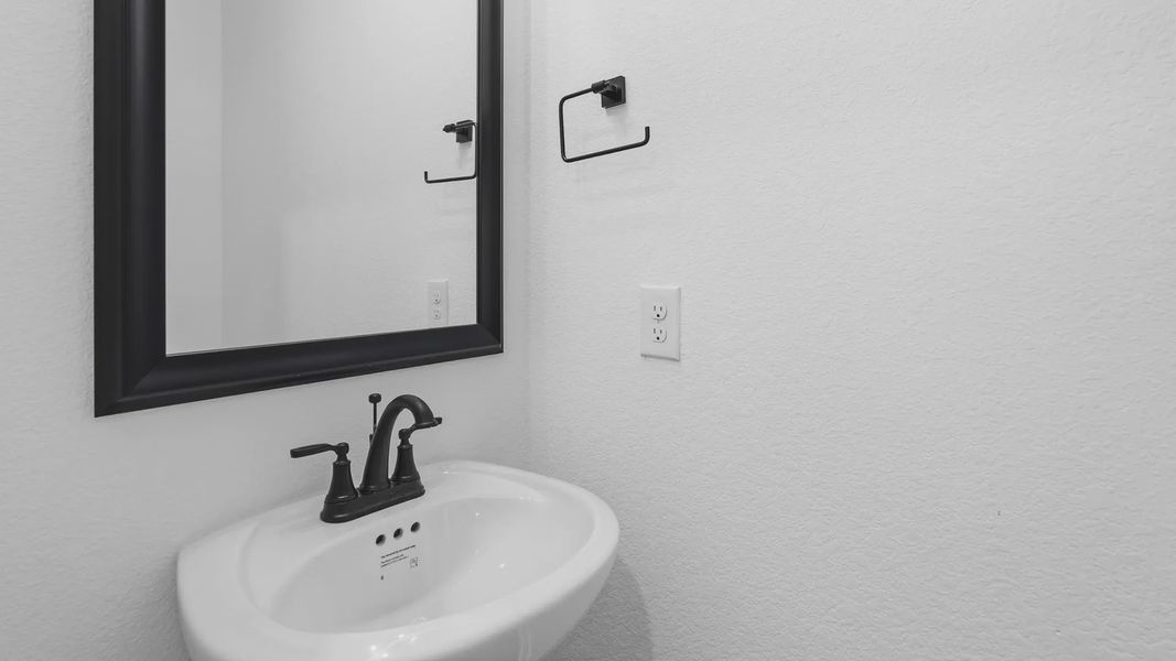 Close-up of interior finishes inside a home in Woodforest, Montgomery (Image 11).