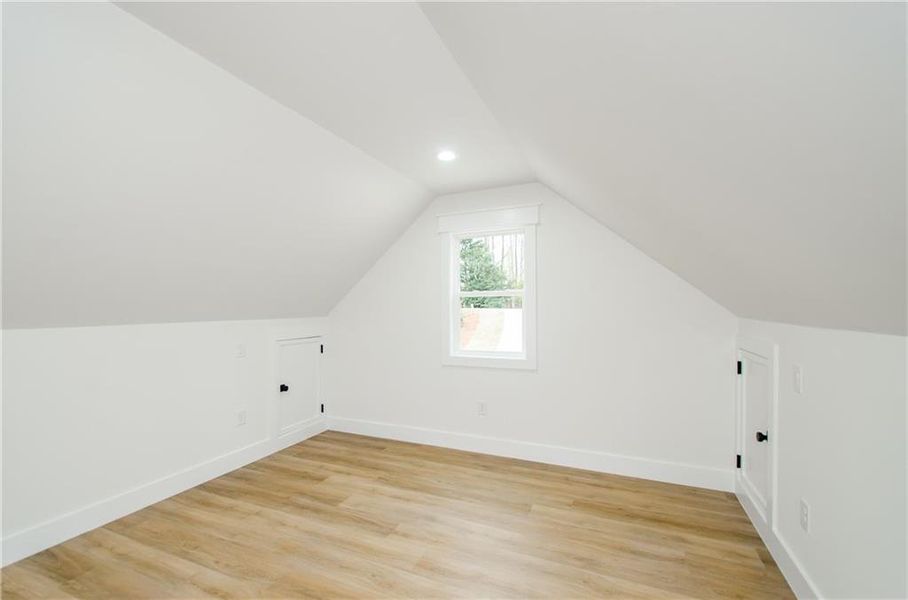 Spacious, unfurnished interior of a new home in , Gainesville (Image 28).