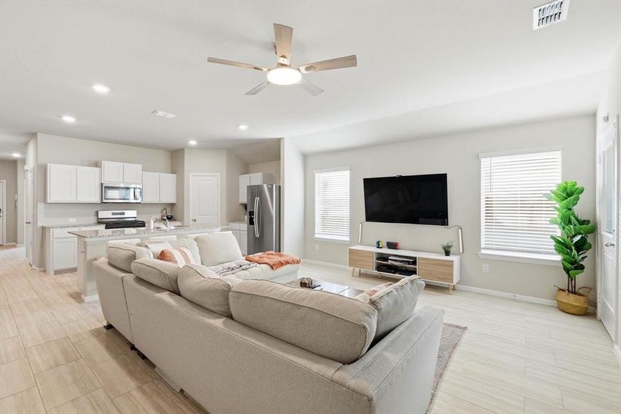 Furnished interior view inside a new home in Hickory Grove, Denton (Image 13).