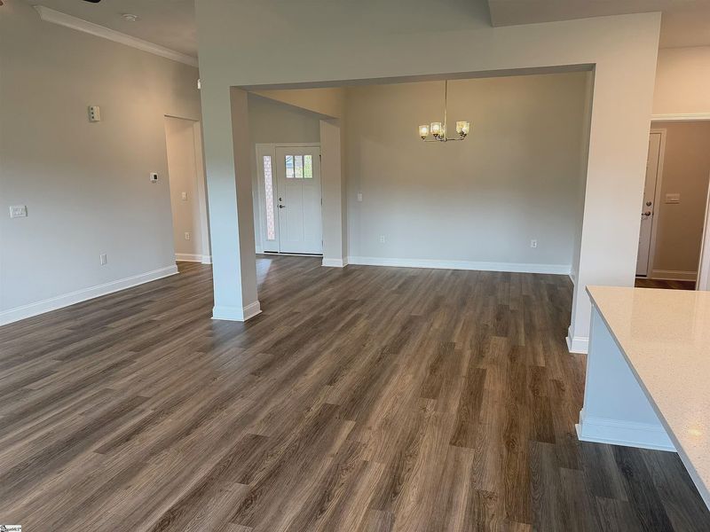 Spacious, unfurnished interior of a new home in Bracken Woods, Piedmont (Image 12).