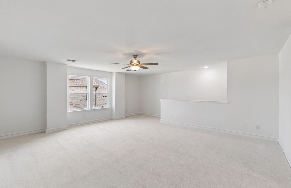 Spacious, unfurnished interior of a new home in Kings Way, Denton (Image 24).