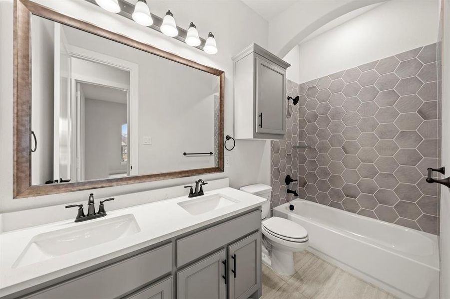 12. 160 Waterview - 2ND Bath