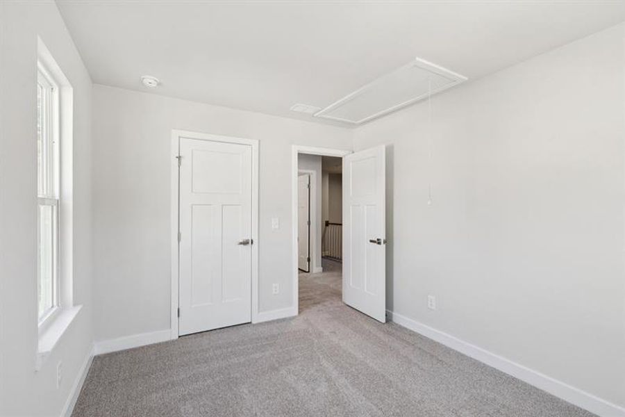 Spacious, unfurnished interior of a new home in Crescent Cove, Summerville (Image 29).