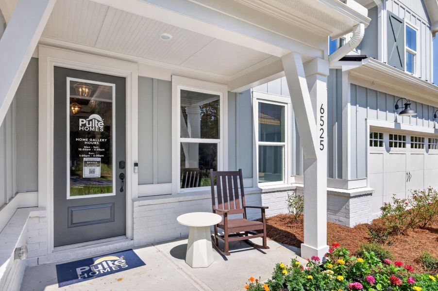 Representative exterior details of a home built from the Newlyn by Pulte Homes in Bristol, Dawsonville (Image 3).