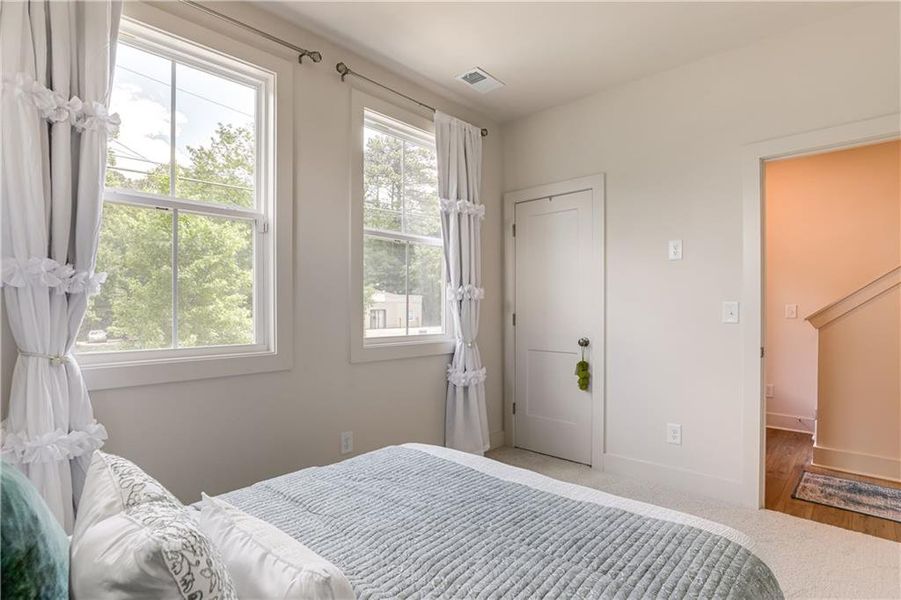 Image 30 of a home in .
